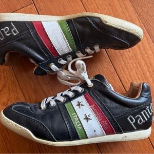 Pantofola d’Oro Italia Leather Sneakers – Black | Italian Flag Stripe 🇮🇹